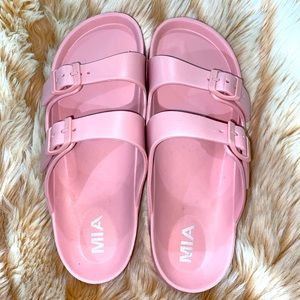 Pink sandals, never worn, brand new condition